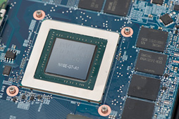 画像ギャラリー No.022のサムネイル画像 / 【PR】これは傑作。4KとフルHDから液晶を選べるiiyama PCのGTX 970M搭載ノー トは,お世辞抜きで隙がなかった