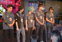 画像ギャラリー No.022のサムネイル画像 / プロチーム「令和ゲーミング」の初陣が披露された「スポンサード契約発表会&ファンミーティング」レポート。R6Sで「SCARZ」「父ノ背中」と激戦を繰り広げる