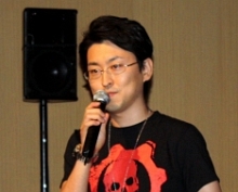 画像ギャラリー No.002のサムネイル画像 / 人気お笑い芸人6人が激突!「Gears of War 2」発売記念イベントの模様をレポート