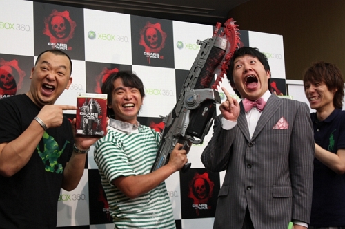 画像ギャラリー No.016のサムネイル画像 / 人気お笑い芸人6人が激突!「Gears of War 2」発売記念イベントの模様をレポート