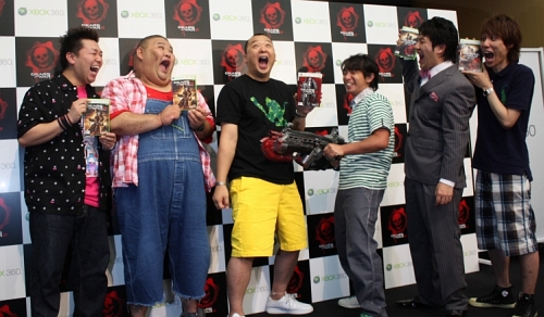画像ギャラリー No.017のサムネイル画像 / 人気お笑い芸人6人が激突!「Gears of War 2」発売記念イベントの模様をレポート