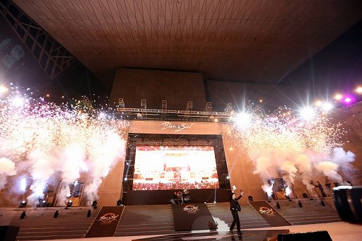 ꡼ No.001Υͥ / ֥֥쥤ɥɥ򿶤֤ꡤ٥4˻ĤäˤĤNCSOFT