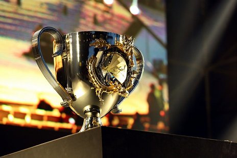 ꡼ No.015Υͥ / ֥֥쥤ɥɥ򿶤֤ꡤ٥4˻ĤäˤĤNCSOFT