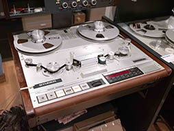 画像ギャラリー No.004のサムネイル画像 / 「アイマス」のベスト盤シリーズより「-THE IDOLM@STER HISTORY」「-SWEET&SMILE」がCD/SACDのハイブリッド盤に。2025年1月10日にリリース