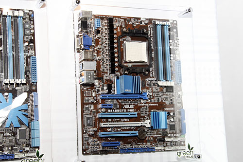 画像ギャラリー No.002のサムネイル画像 / AMDの次世代チップセット「AMD 890」搭載マザーボード,ASUSとMSIから公開に