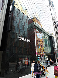 画像ギャラリー No.001のサムネイル画像 / 植松伸夫氏の懐かしの名曲を,中山博之氏がピアノ演奏。FFシリーズ生誕25周年記念ピアノコンサート「PIANO OPERA music from FINAL FANTASY」の模様をレポート