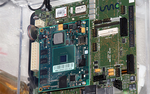 ꡼ No.012 | IntelCeBIT 200932nmץθҲ𤷡32nmץCPUClarkdaleArrandaleǥ