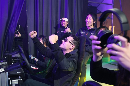 画像ギャラリー No.006のサムネイル画像 / JAF公認のeモータースポーツ大会「UNIZONE」,TGS 2024にブース出展。シミュレータ体験や実車マシーンへの試乗などを実施