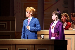 画像ギャラリー No.007のサムネイル画像 / 宝塚ファン,逆転裁判ファンは必見! 再現度がすばらしい「宙組公演 バウ・ロマン『逆転裁判2』−蘇る真実、再び・・・−」のゲネプロをレポート