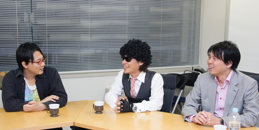 画像ギャラリー No.012のサムネイル画像 / 「アルテイルネット」と「桃色大戦ぱいろん」,コラボのキッカケは飲み屋の席。ウェブマネー担当者も加えて3者の座談会を開いてみた