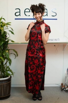 画像ギャラリー No.001のサムネイル画像 / 「真・雀龍門」,元アイドリング!!!の加藤沙耶香さんが新たなPR企画に挑戦。ゲームの“スゴいところ10個”は4Gamer読者にも伝えられるのか……?