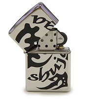 画像集#002のサムネイル/「バイオハザード5」モチーフのZippo2種が4月下旬に発売