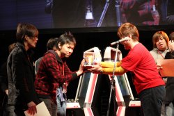 画像ギャラリー No.060のサムネイル画像 / 待望のアーケード版「スーパーストリートファイターIV」も正式発表! 2010年最強のプレイヤーが決定した「ストリートファイターIV 全国大会」レポート