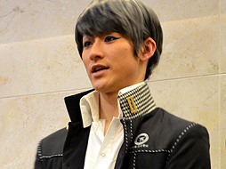 画像ギャラリー No.013のサムネイル画像 / 「ペルソナ4」ならではのスタイリッシュな演出を,舞台でそのまま実現。「VISUALIVE『ペルソナ4』」,本番直前のゲネプロの模様とキャストのコメントを掲載