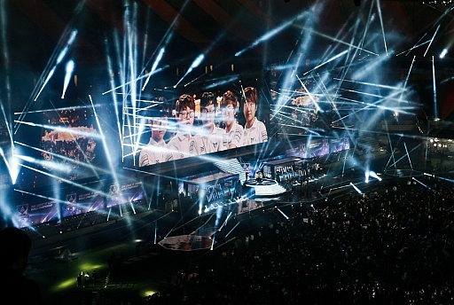 #006Υͥ/ͭԿ4ͤȤʤäLeague of Legends World Championshipϡϸڹबͥ