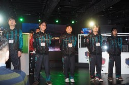 画像ギャラリー No.003のサムネイル画像 / 必要なのは,世界を目指すという覚悟――LoL国内リーグ戦「LJL 2015 SEASON1」開幕戦レポート。DetonatioN代表に聞くシーンのこれから