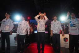 画像ギャラリー No.004のサムネイル画像 / 必要なのは,世界を目指すという覚悟――LoL国内リーグ戦「LJL 2015 SEASON1」開幕戦レポート。DetonatioN代表に聞くシーンのこれから