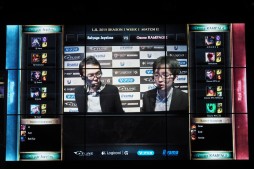 画像ギャラリー No.024のサムネイル画像 / 必要なのは,世界を目指すという覚悟――LoL国内リーグ戦「LJL 2015 SEASON1」開幕戦レポート。DetonatioN代表に聞くシーンのこれから