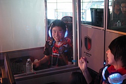 画像ギャラリー No.029のサムネイル画像 / 必要なのは,世界を目指すという覚悟――LoL国内リーグ戦「LJL 2015 SEASON1」開幕戦レポート。DetonatioN代表に聞くシーンのこれから