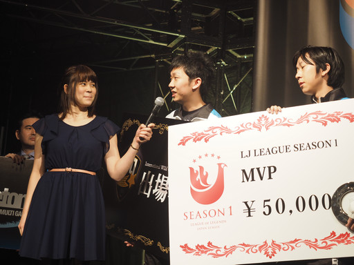 画像ギャラリー No.016のサムネイル画像 / 「League of Legends」国内リーグ戦を制覇し,世界へ挑戦するのはどのチームか。「JAPAN LEAGUE 2015 SEASON1」の決勝戦をレポート