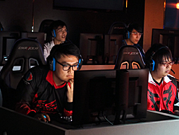 画像ギャラリー No.005のサムネイル画像 / 「League of Legends」のオールスター戦に挑む日本代表選手を激励する「IWCA 日本代表壮行会」が開催