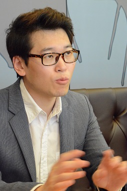 画像ギャラリー No.004のサムネイル画像 / 放送主が約6000万円の収入を得ている,韓国AfreecaTVのコンテンツ事情とは? 事業本部長チェ・ジョンウォン氏に話を聞いてきた