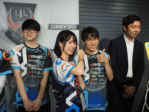 画像ギャラリー No.011のサムネイル画像 / 「リーグ・オブ・レジェンド」の国内リーグ「LJL 2018 Summer」決勝戦レポート。DetonatioN FocusMeが2年5ヶ月ぶりの悲願の優勝を果たす