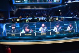 画像ギャラリー No.028のサムネイル画像 / Riot Games公式のeスポーツ施設「LoL PARK」がすごい。サモナー大興奮のオープンブースアリーナを紹介