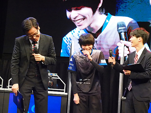 画像ギャラリー No.010のサムネイル画像 / 「LJL 2019 Spring Split」Week6 レポート。DFM Kazuコーチが前半戦を振り返るインタビューも掲載