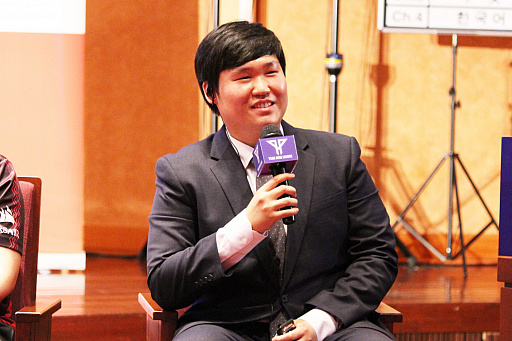 ���������꡼ No.003�Υ���ͥ������ / �֥ץ�����ؤ֡�e-���ݡ��ĥ��ߥʡ����������åספ��ݡ��ȡ��ڹ�ν���e���ݡ��ĥץ��������ROX Caracal�פ�����ǯ��e���ݡ��Ļ�����ä�