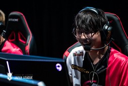 画像ギャラリー No.005のサムネイル画像 / 「LJL 2019 Summer Split」Week7レポート。LJL Finalの会場がアリーナ立川立飛に決定