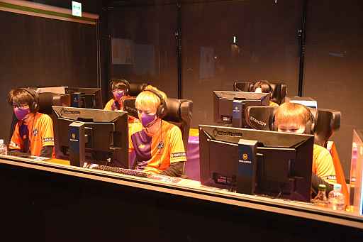 画像ギャラリー No.015のサムネイル画像 / 「第3回全国高校eスポーツ選手権」の決勝大会をレポート。「ロケットリーグ」と「リーグ・オブ・レジェンド」の高校No.1チームが決定!