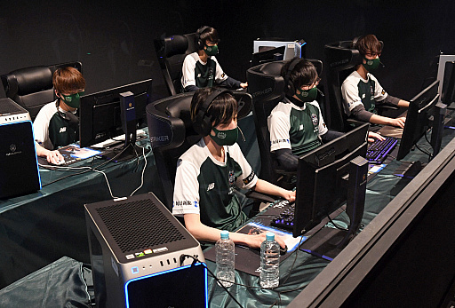 画像ギャラリー No.016のサムネイル画像 / 「第3回全国高校eスポーツ選手権」の決勝大会をレポート。「ロケットリーグ」と「リーグ・オブ・レジェンド」の高校No.1チームが決定!