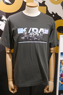 画像ギャラリー No.049のサムネイル画像 / 「リーグ・オブ・レジェンド」「あつ森」「モンハンライズ」「ポケモン」など新作Tシャツが勢揃い。ユニクロの「UT」新作コレクション展示会をレポート