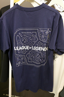 画像ギャラリー No.051のサムネイル画像 / 「リーグ・オブ・レジェンド」「あつ森」「モンハンライズ」「ポケモン」など新作Tシャツが勢揃い。ユニクロの「UT」新作コレクション展示会をレポート