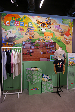 画像ギャラリー No.053のサムネイル画像 / 「リーグ・オブ・レジェンド」「あつ森」「モンハンライズ」「ポケモン」など新作Tシャツが勢揃い。ユニクロの「UT」新作コレクション展示会をレポート