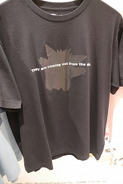 画像ギャラリー No.068のサムネイル画像 / 「リーグ・オブ・レジェンド」「あつ森」「モンハンライズ」「ポケモン」など新作Tシャツが勢揃い。ユニクロの「UT」新作コレクション展示会をレポート