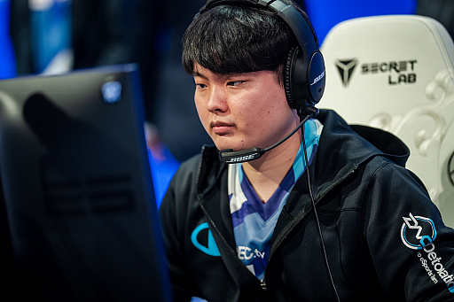 ꡼ No.007 | 쥤ӥδDetonatioN FocusMe֥꡼֡쥸ɡͽˤޤǤ7ǯ