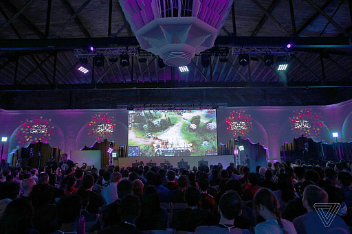 画像ギャラリー No.008のサムネイル画像 / Faker氏ｘイ・セドル氏対談：AIと勝負する二人の天才，「人類を守る」ためには何が必要か