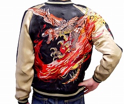 画像ギャラリー No.003のサムネイル画像 / “大空の王者リオレウススカジャン”など,モンハン新作グッズ情報