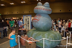 画像ギャラリー No.026のサムネイル画像 / 次長課長の井上 聡さんらが出演したステージイベントなどで大いに盛り上がった,「モンスターハンターフェスタ’09」大阪大会レポートその2
