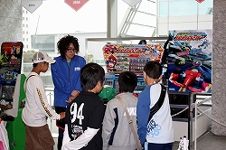 画像集#004のサムネイル/「初音ミク-Project DIVA-」のステージイベントも行われた,セガ「やっぱ遊びな祭 09」のイベントレポートをお届け