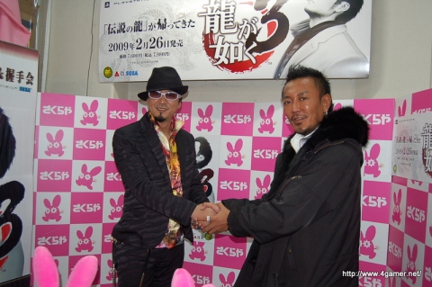 画像集#017のサムネイル/「龍が如く3」発売記念イベントレポート:名越稔洋総合監督&黒田崇矢さんのミニインタビューをお届け