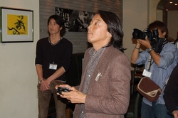 画像集#010のサムネイル/Xbox 360版「ワールドサッカー ウイニングイレブン2009」,元日本代表の北澤 豪さんがゲストのユーザー対戦会が開催