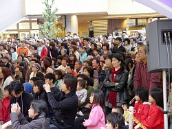 画像集#006のサムネイル/芋洗坂係長が激しく踊りまくった,「ブロブ:カラフルなきぼう」発売記念イベントをレポート