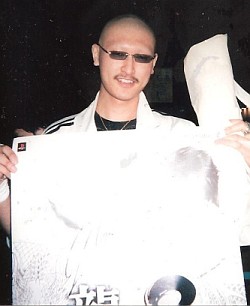 ���������꡼ No.004�Υ���ͥ������ / �ޥե������Ĥ��󼡸����褤������63��֥ʥӤ��Ҽ�˥���ܡ���ȥХȥ뤷���פ��ФλŹ��߼̿���