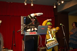 画像集#010のサムネイル/発車準備よし! NDS「鉄道ゼミナール -大手私鉄編-」の音楽アルバム完成披露イベントが開催