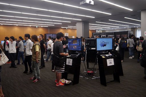 画像ギャラリー No.008のサムネイル画像 / プレイ動画の男は年を取ったノクト本人? 終盤をリニア展開とした意図とは? 「FINAL FANTASY XV」ディレクターがイベントで疑問に答えた