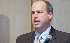 画像集#008のサムネイル/「45nmに自信あり」。AMD,Shanghaiこと新世代Opteronを発表。2009年第1四半期登場のDenebは「Phenom II」に