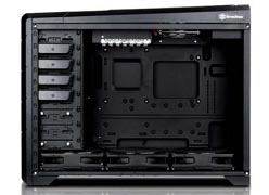 画像ギャラリー No.002のサムネイル画像 / マザーを90度回転させて搭載。SilverStone製PCケース「RV02」の発売が決定